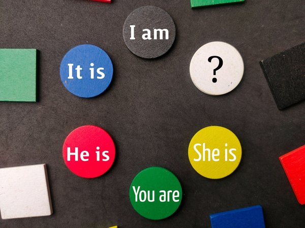 Comment mettre en place une solution de gestion des identités et des accès (IAM) pour les environnements multi-cloud?